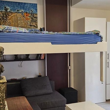 Studio 22M2 A Ivry/Seine-A 200 Metres De Paris. Proche Metro 7 Dış mekan fotoğraf
