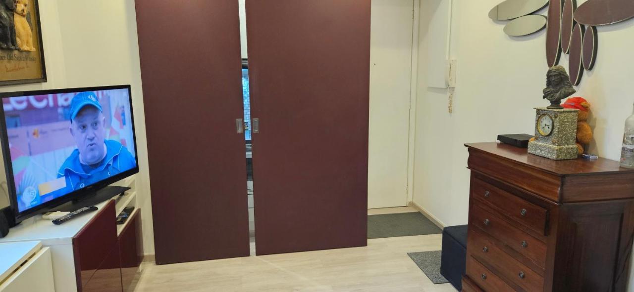 Studio 22M2 A Ivry/Seine-A 200 Metres De Paris. Proche Metro 7 Dış mekan fotoğraf