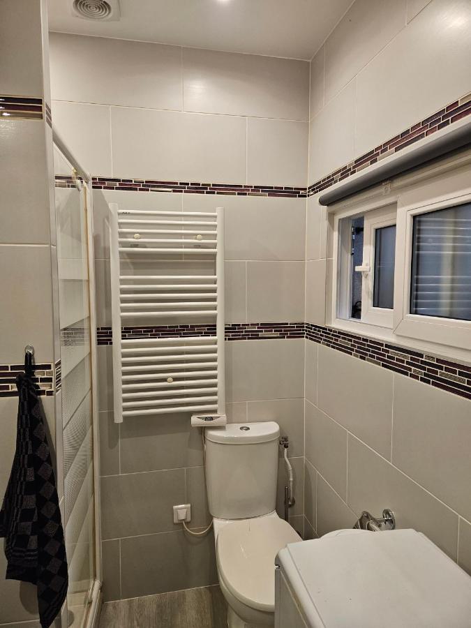Studio 22M2 A Ivry/Seine-A 200 Metres De Paris. Proche Metro 7 Dış mekan fotoğraf